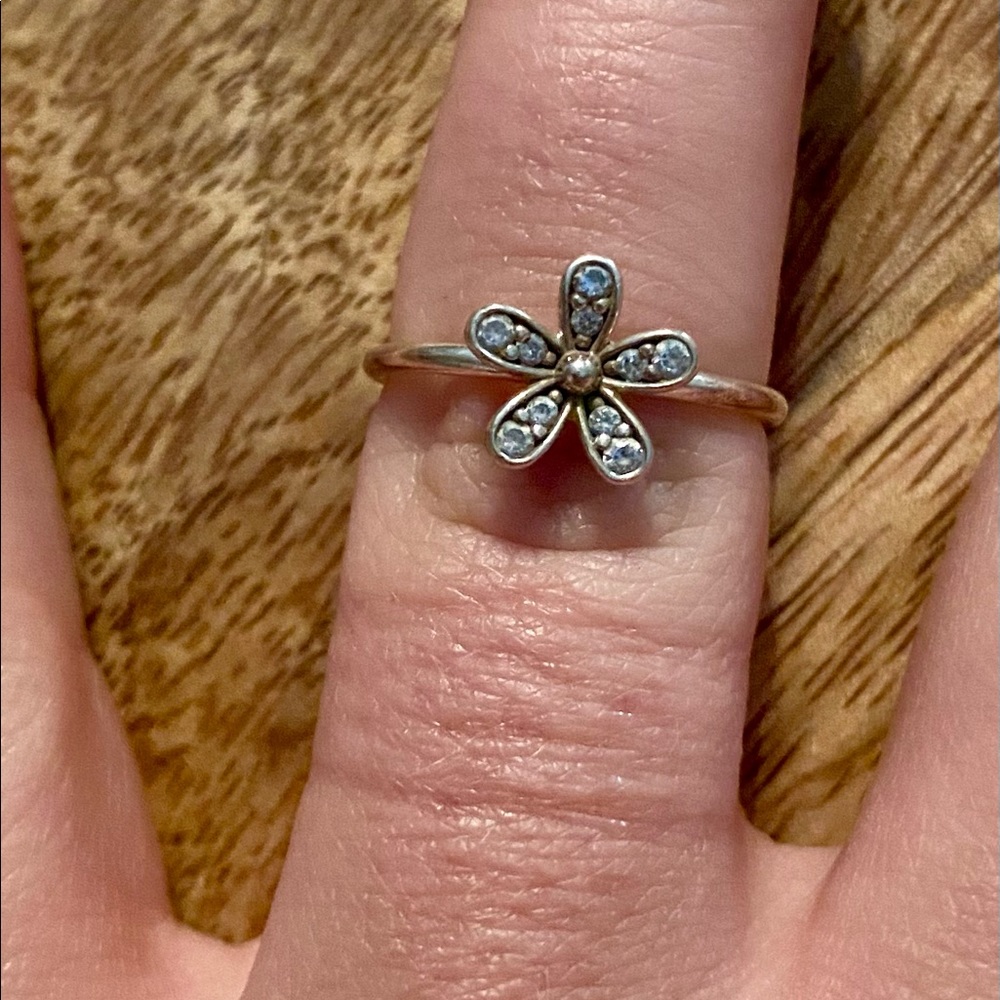 Pandora Sterling Silver Dazzling Daisy Ring